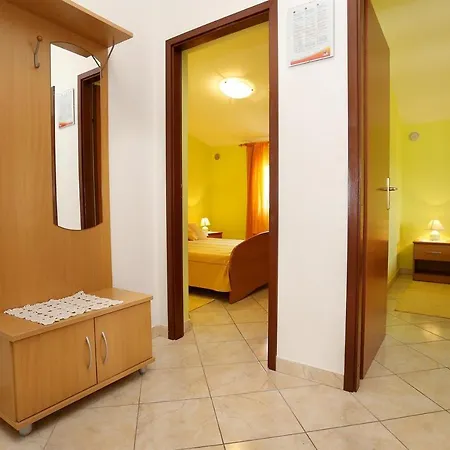 Apartments By The Sea Karbuni, Korcula - 10045 Prizba